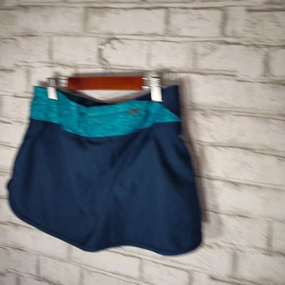 NIKE athletic skirt - Picture 12 of 15